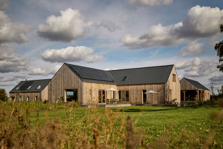 Die Ruhe kehrt ein unter einem Stahldach auf einem idyllischen Naturgrundstück, Fischerstraße 11d, 14778 Päwesin